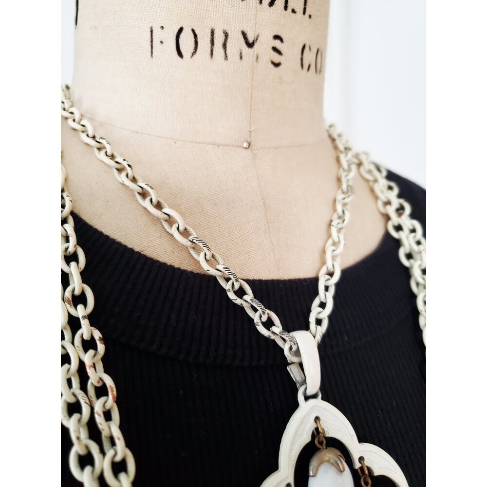 Vintage Signed 60’s Crown Trifari Waterfall Necklace seen in Devil Wears Prada! - Picture 9 of 15